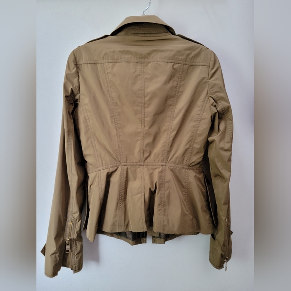 Authentic Olive Green Burberry Jacket - Picture 3 of 5